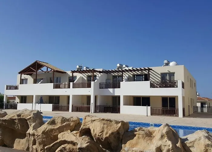 Pleasant Apartment, Z4 In Vanessa Complex * Pegeia